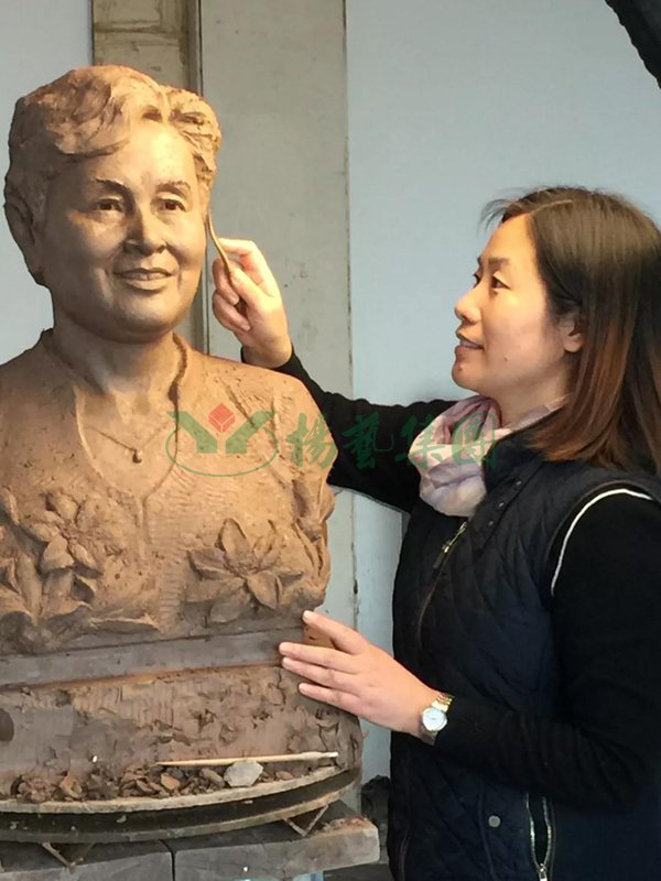 新宝gg新作—胡惠珍（内附雕塑家创作手记）