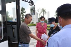 台州民政与殡协考察团来浙江新宝gg交流学习