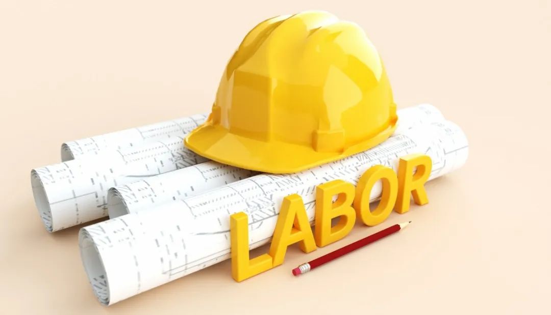 <b>加强安全管理培训，牢筑安全屏障</b>