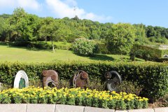 新宝gg小型艺术雕塑葬：让生命以美学姿态归于自然